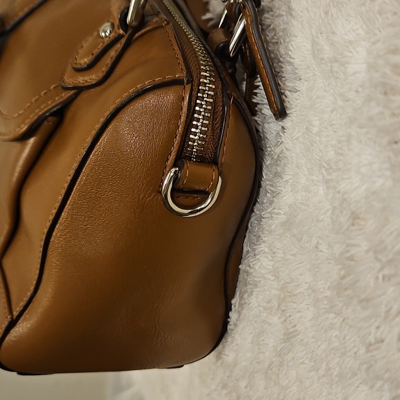 Coach Charlie Jessa Mini Leather Handbag. EUC - Picture 6 of 9